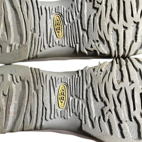 Keen Whisper Hiking Sandals - Beet Red - 9 - Picture 9 of 10